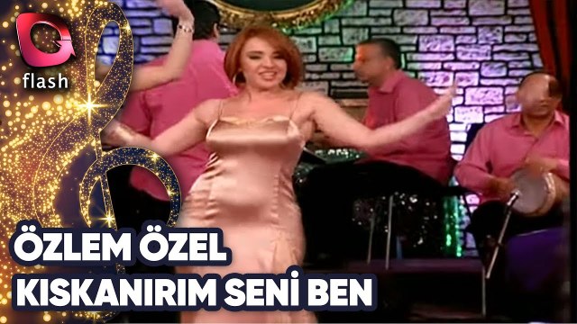 ÖZLEM ÖZEL - KISKANIRIM SENİ BEN | Canlı Performans - 25.01.2012