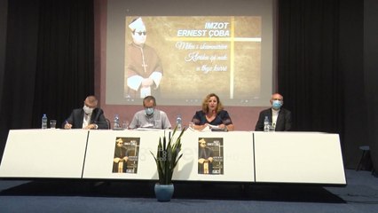 Ora News - Përkujtohet imzot Ernest Çoba, kleriu që u përndoq nga komunistët