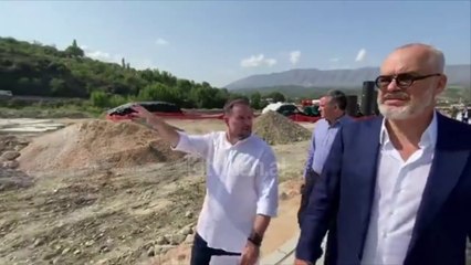 “Duhen pastruar keto”, Rama peruron rrugen dhe jep porosite