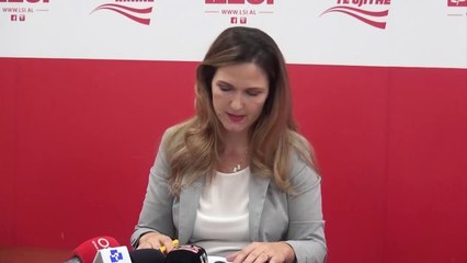 Ora News - Në pikëpyetje Universiteti i Elbasanit, Rira:13 degë janë mbyllur, rrezikojnë 10 të tjera