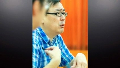 Australian writer held in China sends Christmas message
