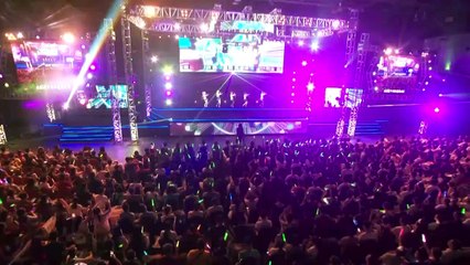 Virtual idols take to the real-life stage in China