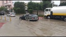 Report TV - Lushnje, shirat e parë të vjeshtës sjellin përmbytje në rrugët e qytetit