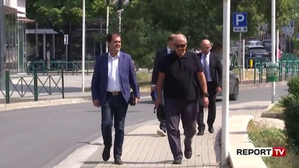 Descargar video: Report TV - PS s'humbet kohë, depoziton në Kuvend draftin për listat e hapura!