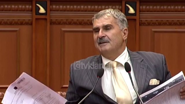 Kujtim Gjuzi i ashper me Rucin: Mos me merr minuta