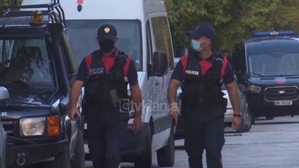 RENEA ekzekuton 71-vjecarin e armatosur | Lajme - News