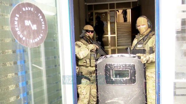 Prangoset edhe kreu i veteranëve të UÇK, akuzohet për krime lufte - News, Lajme - Vizion Plus