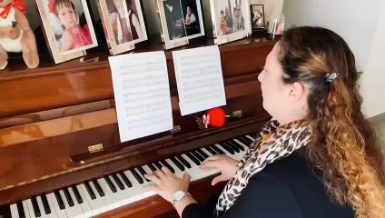 Μιχάλης Χατζηγιάννης: Τραγουδά με την αδερφή του, Μελίνα!