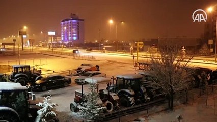 Doğu ve Güneydoğu Anadolu'da kar yağışı etkili oluyor