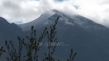 Ora News - Borë në mes të vjeshtës, zbardhen majat e maleve në Kukës dhe Prizren
