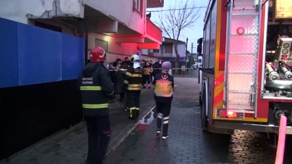 Evi yanarken içeri girmeye çalıştı