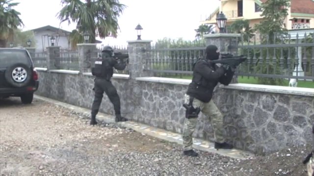 Top News - OFL letër për 4 të dënuar/ Kërkon verifikimin e pasurisë