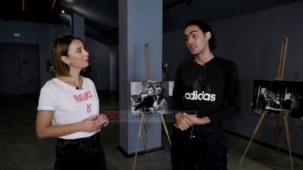 Nudo në skenën e teatrit/ Aktori i dramës Bosh: Ka ardhur koha të jetë normalitet