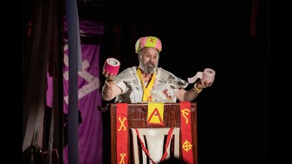 Budina shfaqje kundër ‘diktatorit’ në ambientet e Presidencës! Meta: Protestoni për të drejtat tuaja