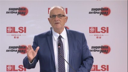 Descargar video: Ora News - Vasili: Shqipëria buzë greminës ekonomike, borxhi thuajse 100%