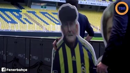 Football : ce club rend un magnifique hommage à des fans décédés