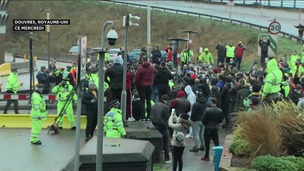 Le port anglais de Douvres a rouvert dans la nuit de mardi à mercredi