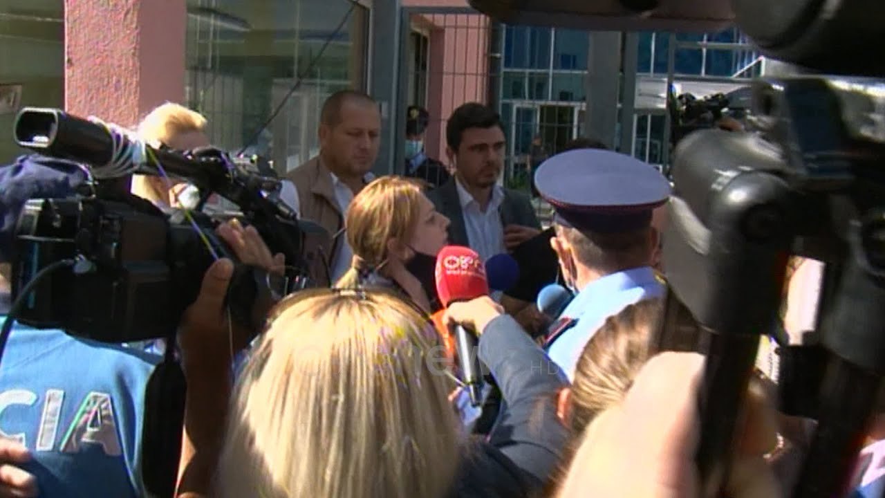 Ora News - Rebelohet Margjeka: Le të varroset familja ime nuk do ndryshoja vendimin tim per Sakon”