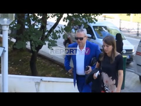 Report TV - Murrizi dhe Hajdari shkojnë krah për krah në mbledhjen e Këshillit Politik