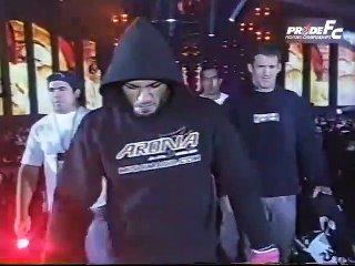 ヒカルド・アローナ vs ディーン・リスター