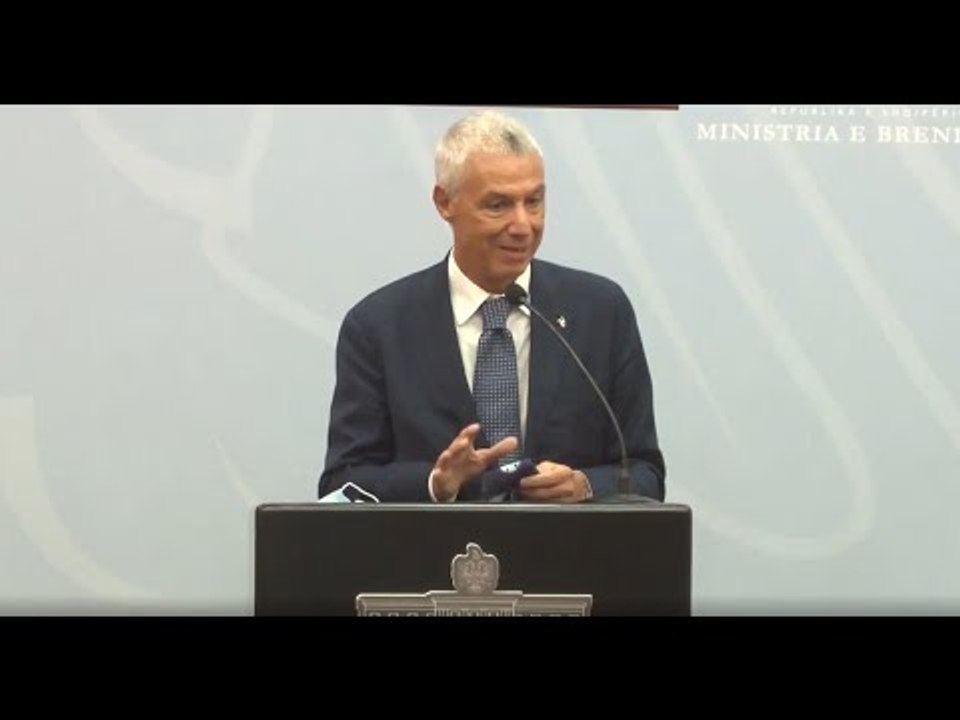 Lleshaj medalje nderi zv.drejtorit të Policisë Italiane, Rizi: Lirimin e Alvin Berishës e dëshironim