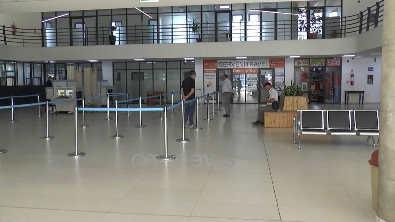 Ora News - Vlorë, 70 % pasagjerë më pak, bilanc negativ në port për shkak të pandemisë