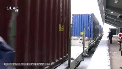 Türkiye'den Çin'e gidecek ikinci blok ihracat treni Gürcistan'a uğurlandı