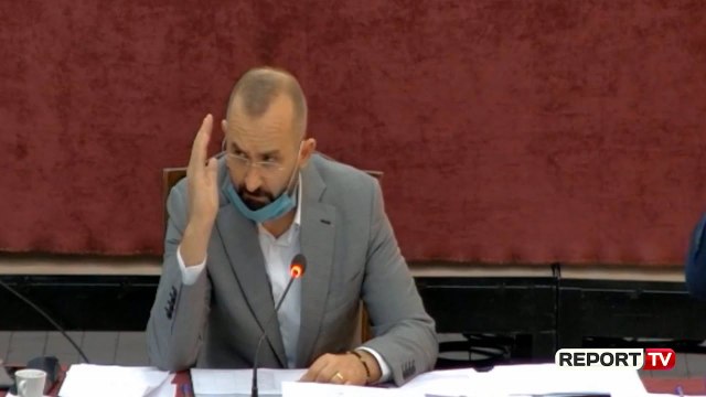 Report TV -Miratohet propozimi i PS për koalicionet me listë unike, opozita e re bojkoton mbledhjen