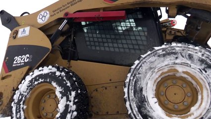 Yakutiye Belediyesi kar temizliğini aralıksız sürdürüyor