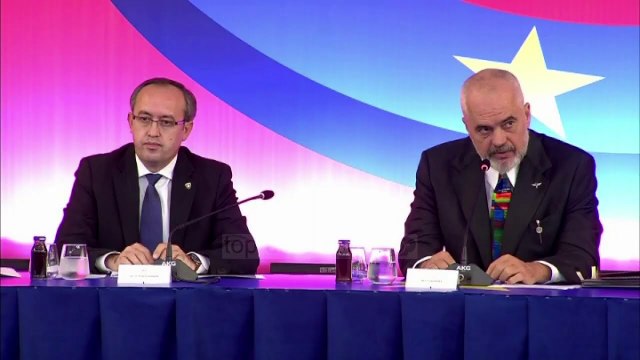 Rama, thirrje për Vuçiç/ I kërkon të dënojë ministrin Vulin për deklaratat e “Shqipërisë së Madhe”