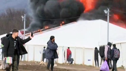 Incendio sin v´´ictimas en un campamento de migrantes en Bosnia