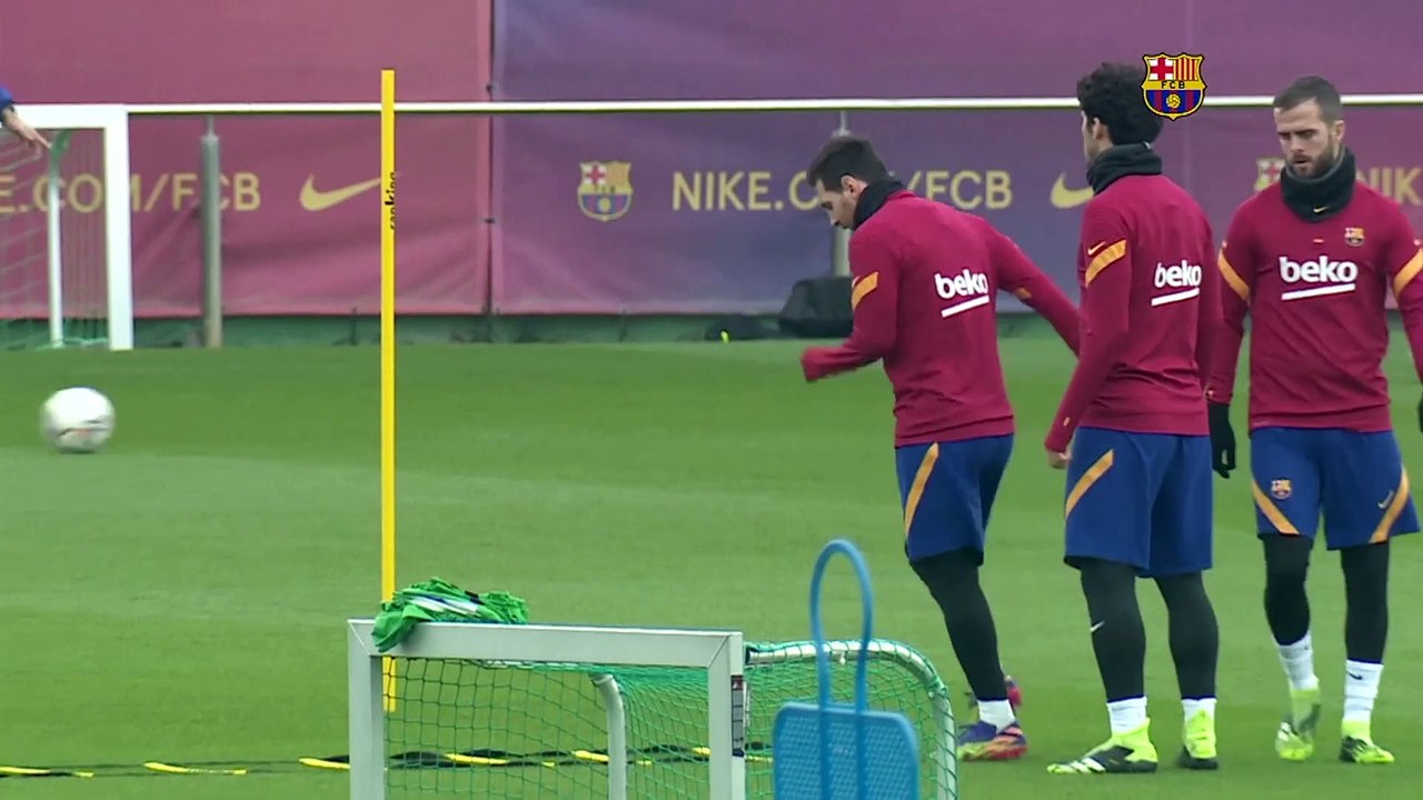 Messi nunca pensou em bater recordes mas já ultrapassou Pelé