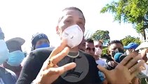 Siguen los reclamos: Artistas protestan frente al Palacio Nacional por no ser incluidos en el “regalo” de los 100 millones