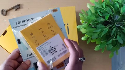 realme 7i UNBOXING - So Good!