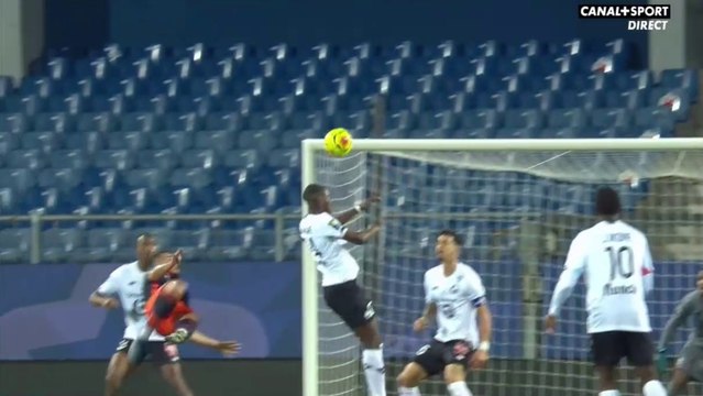 Le magnifique coup de ciseau d'AD