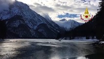 Tarvisio (UD) - Salvato cervo bloccato in acque ghiacciate del Lago del Predil (23.12.20)