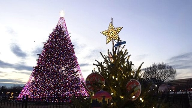 Washington DC lights up for Christmas