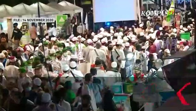 Rizieq Tersangka Kerumunan Megamendung, Ini Kata FPI