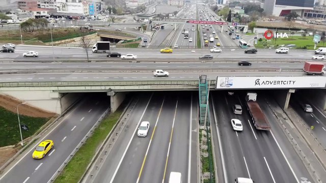 D-100 Karayolunda bir garip merdiven görenleri şaşkına çeviriyor