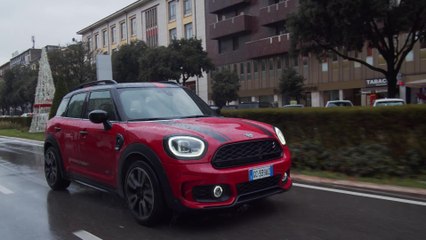 Con MINI Countryman alla ricerca delle tradizioni natalizie