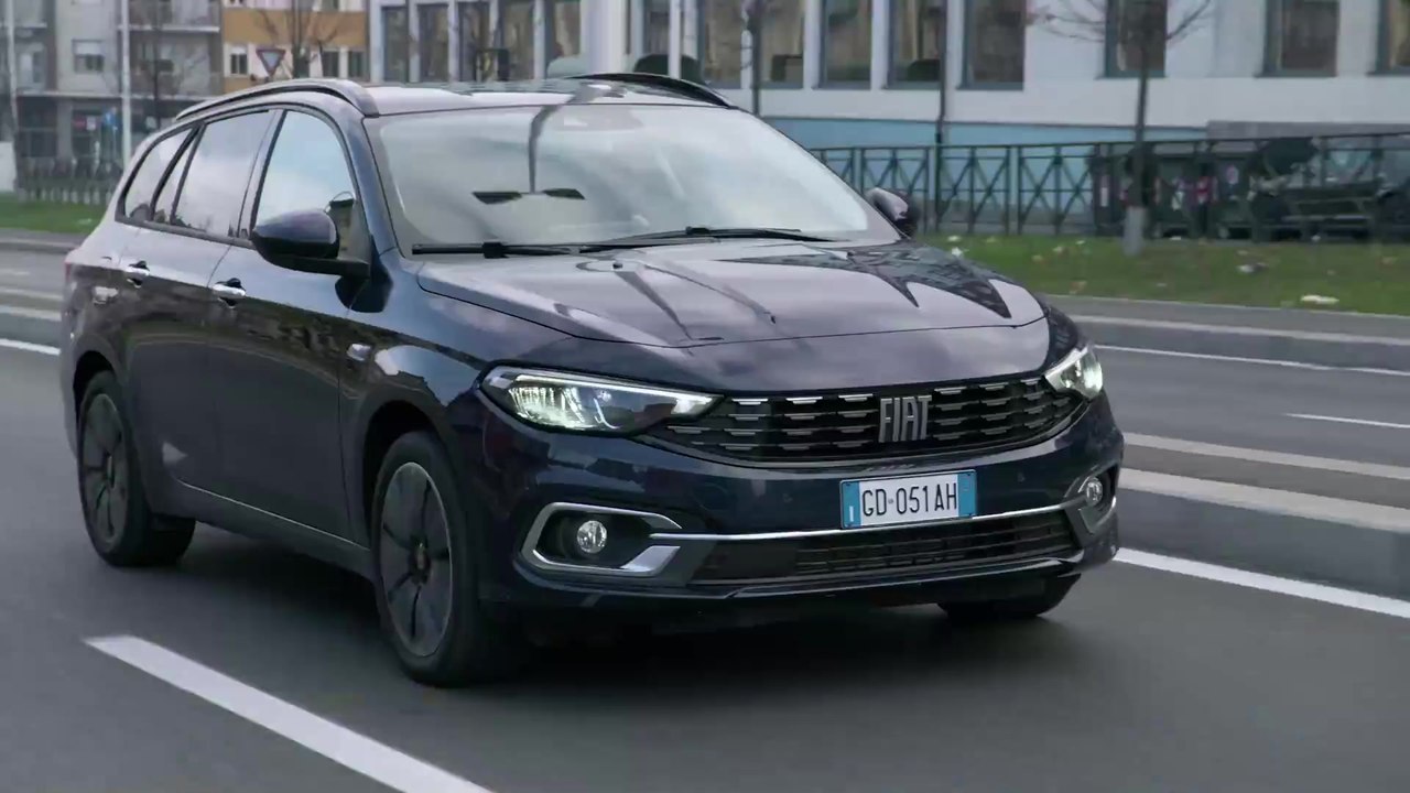 The new Fiat Tipo Life Sw Driving Video