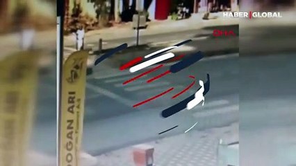Yaya geçidinden geçmek isterken iki kez ölümden döndü