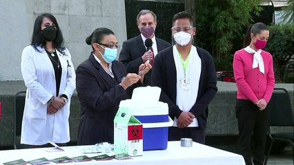 México começa a vacinar contra Covid-19