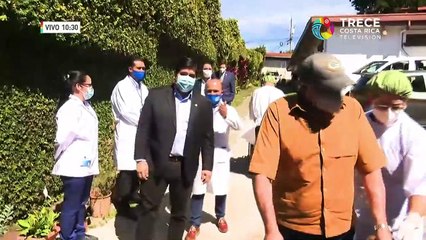 Colocación de las primeras vacunas contra la COVID-19 en Costa Rica
