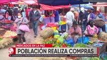 Los mercados llenos a pocas horas de recibir la navidad en La Paz