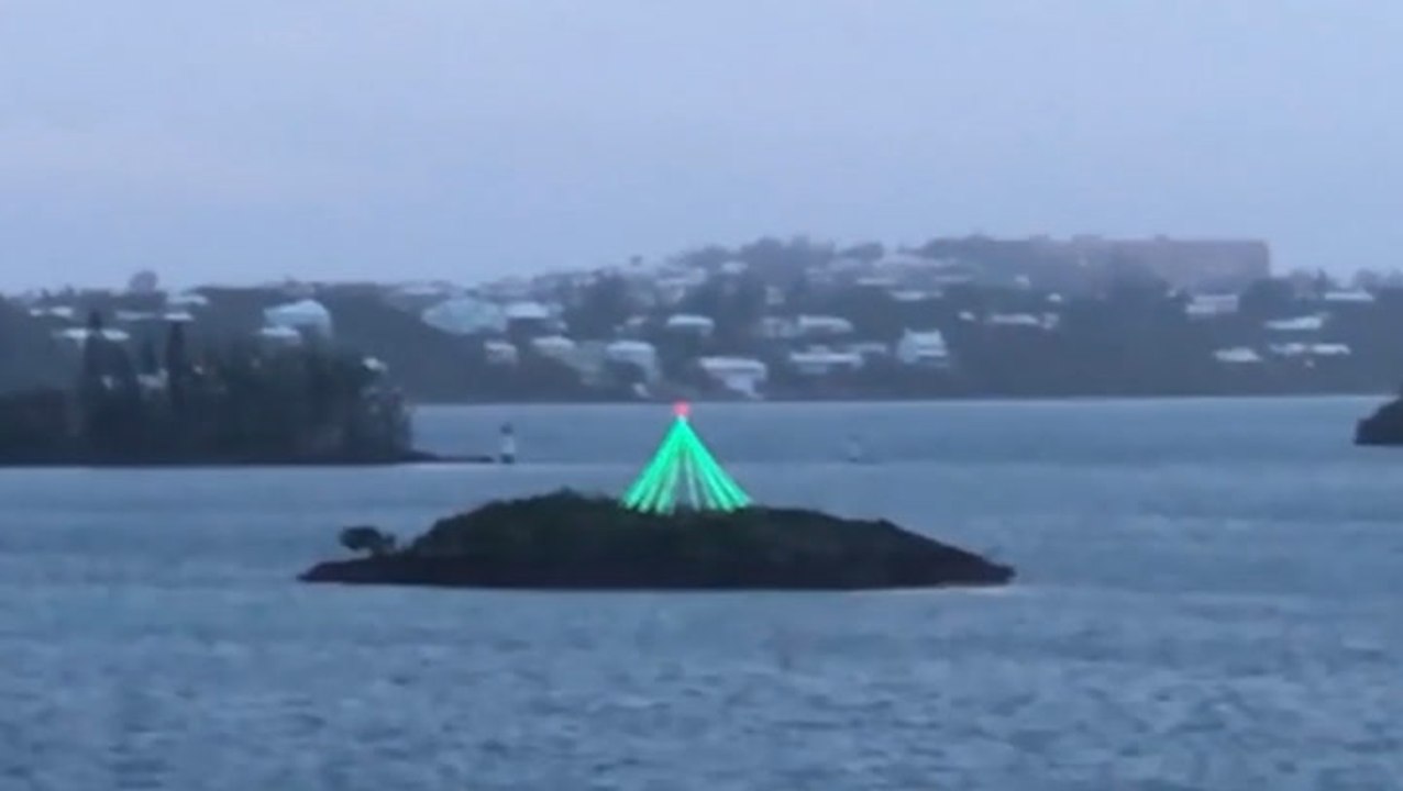 Tiny Island Christmas Tree