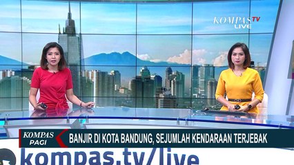 Sejumlah Kendaraan Terjebak Banjir di Kota Bandung