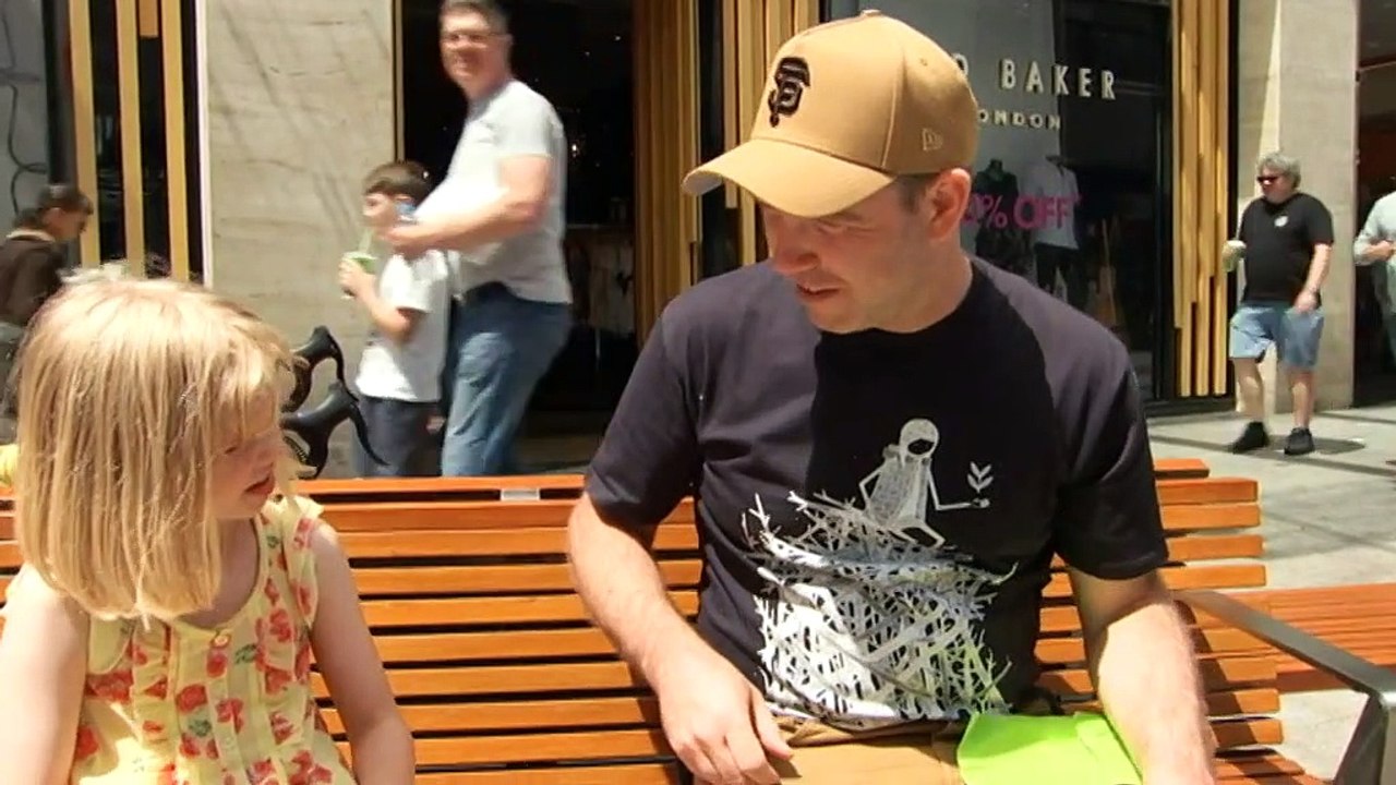 Adelaide shoppers flock shopping centres for Christmas gifts