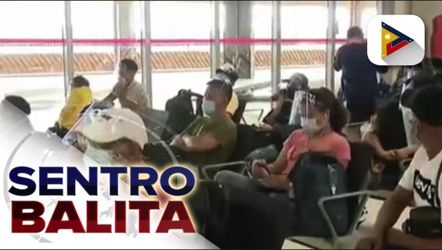 Ilang pasahero, sa PITX na sinalubong ang Pasko; ilang biyahe ngayong araw, limitado
