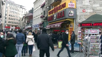 Sosyal mesafesiz milli piyango kuyruğu